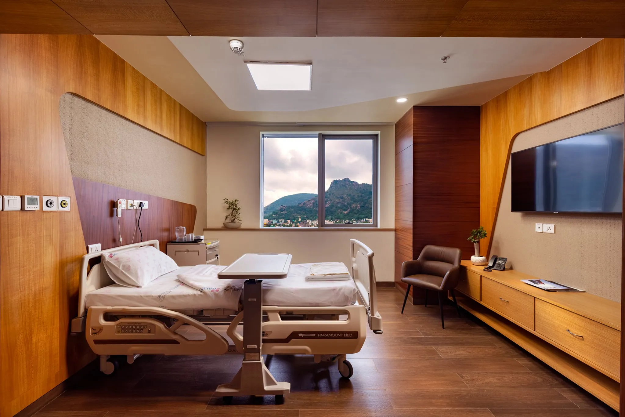 Naruvi Hospitals 17